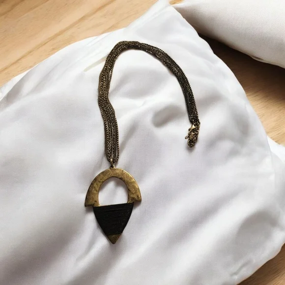 Gold and Black Pendant Necklace - Picture 1 of 4